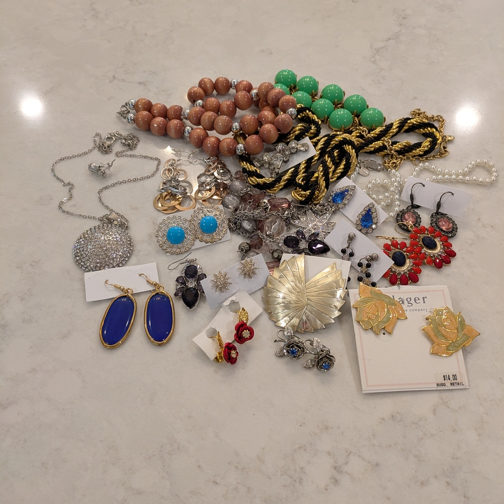 Mixed Jewelry Collection Set Of 21
